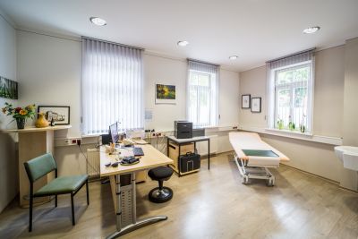 Hausarzt-Praxis Mechler Erfurt – Untersuchungsraum Hausarzt-Praxis Mechler Erfurt – Untersuchungsraum